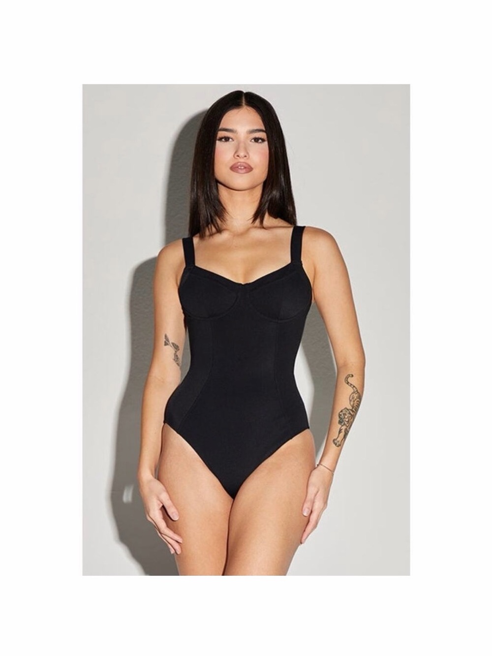 Ta3 lifty one piece bathing suit small D/DD